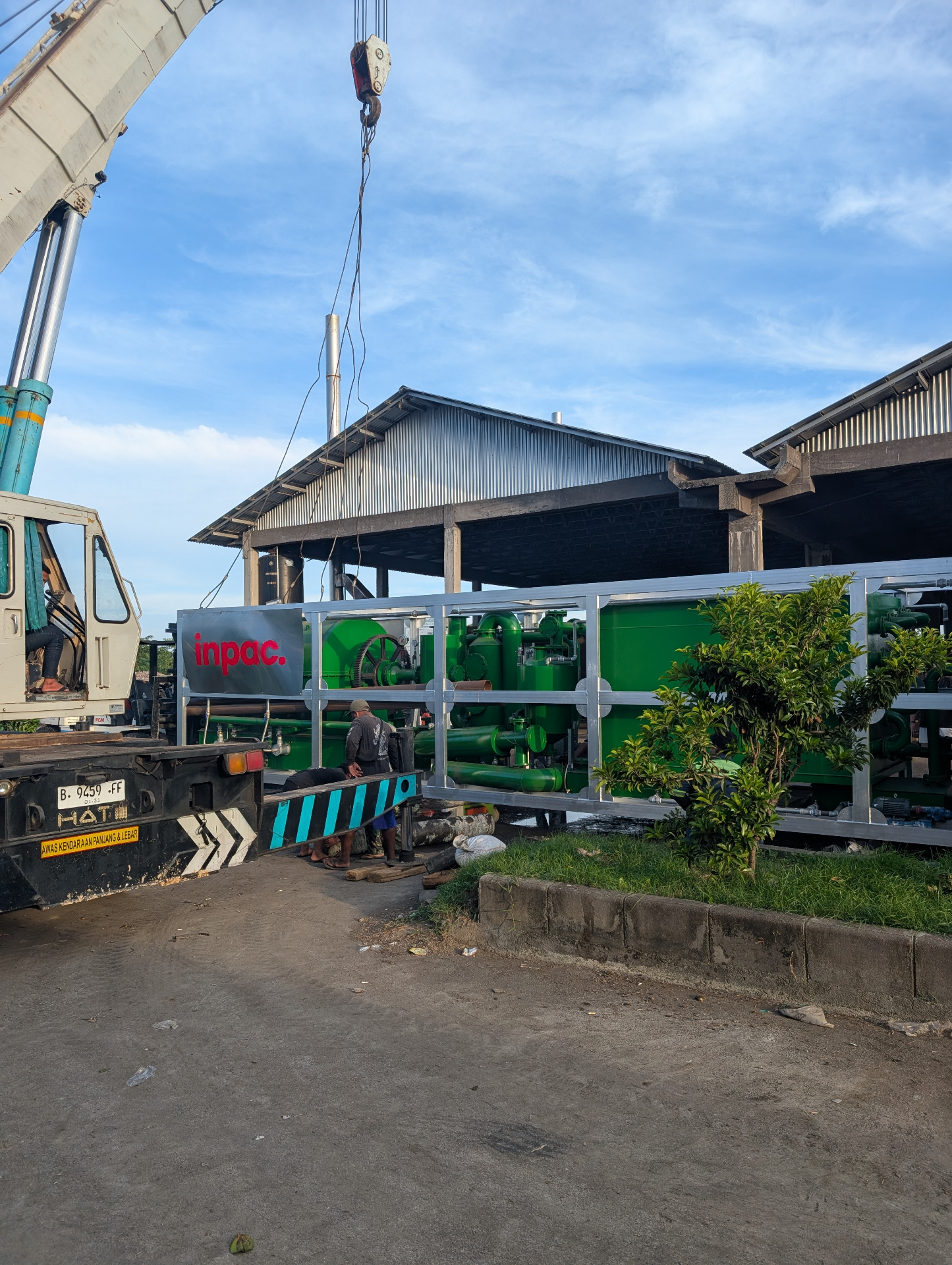 Pyrolysis plant